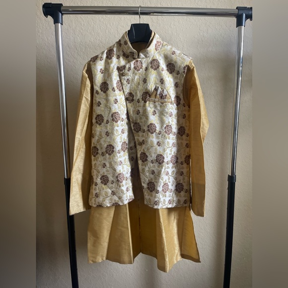 Men’s Koti Vest, Shirt and Pants set - Picture 2 of 6